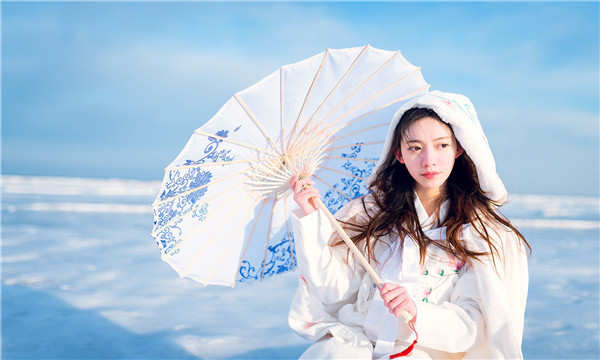 平乐试管代怀生子多少钱一个？助孕之路的费用分析与方案选择